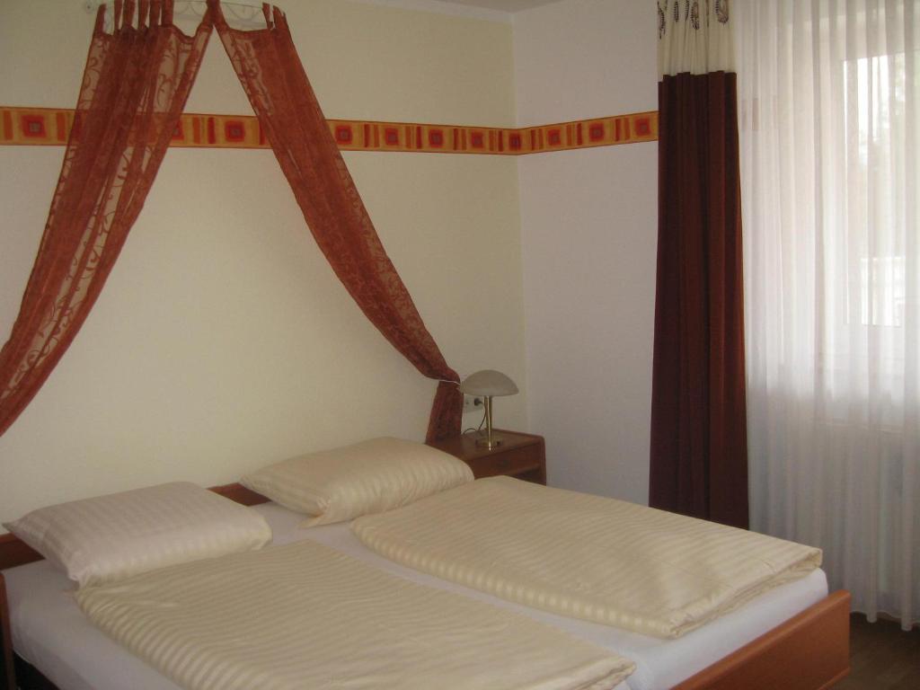 Hotel Alt-Holzhausen Bad Pyrmont Chambre photo